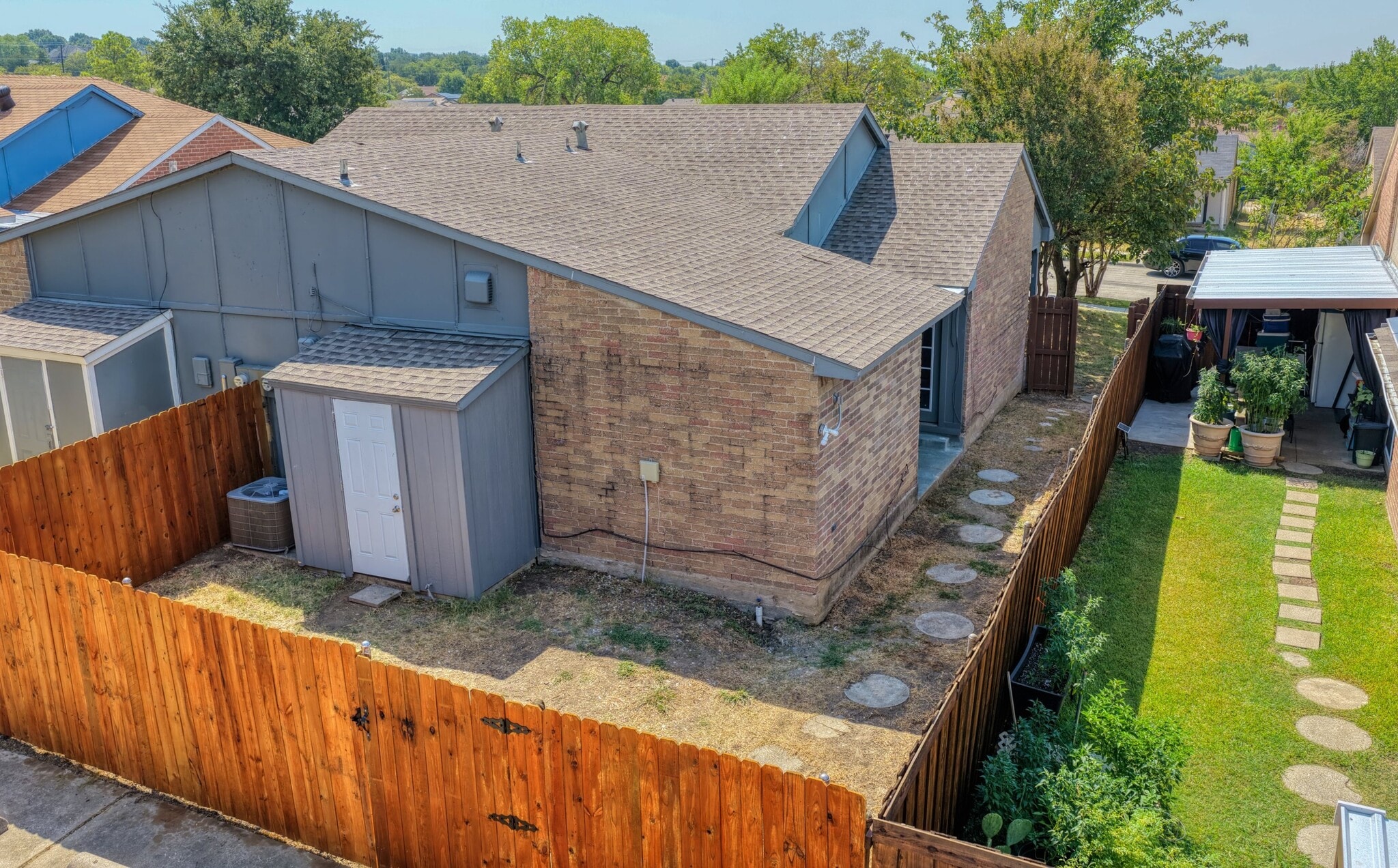Building Photo - 6028 Dooley Dr