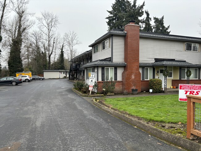 Building Photo - Spring Creek Apartments