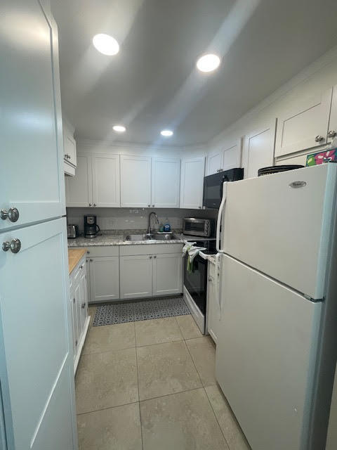 Building Photo - 51 Tilford C