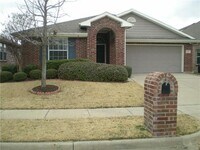 Building Photo - 112 Birdbrook Dr