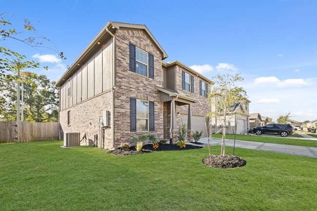 Building Photo - 312 Lippizan Dr