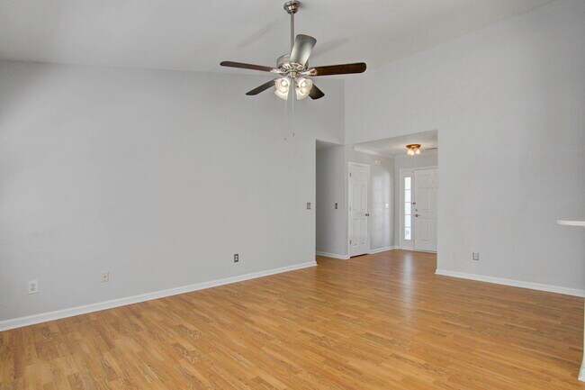 Building Photo - 5328 Tidewater Dr