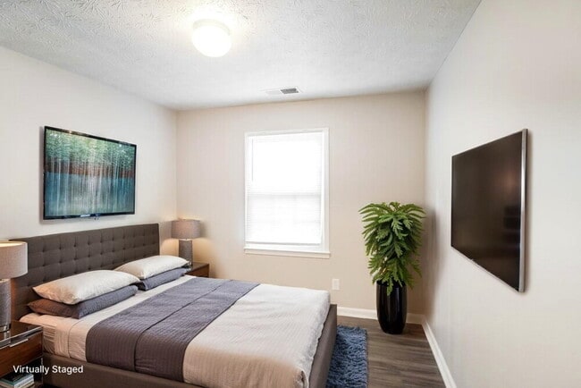 Building Photo - 2918 High Brook Way SE