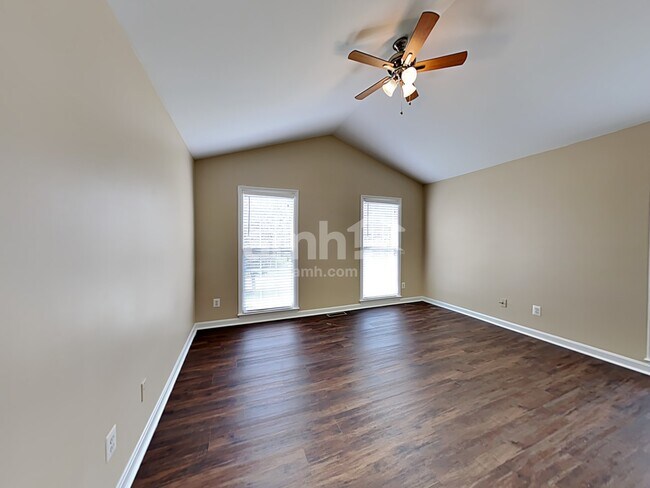 Building Photo - 601 Shiretown Ln