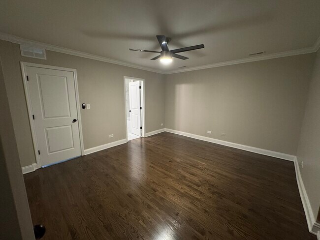 Building Photo - 7254 S Bennett Ave