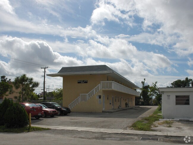 Exterior Photo - Melody Apartments