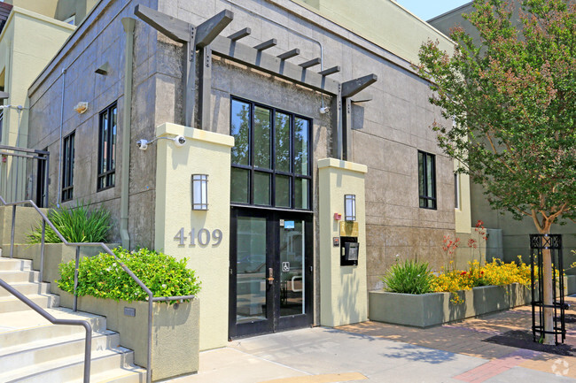 Building Photo - Irvington Terrace