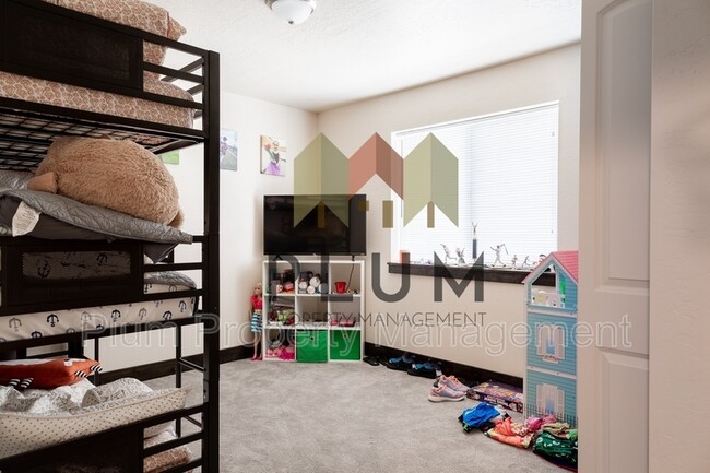 Building Photo - 2345 Aspen Grv Lp