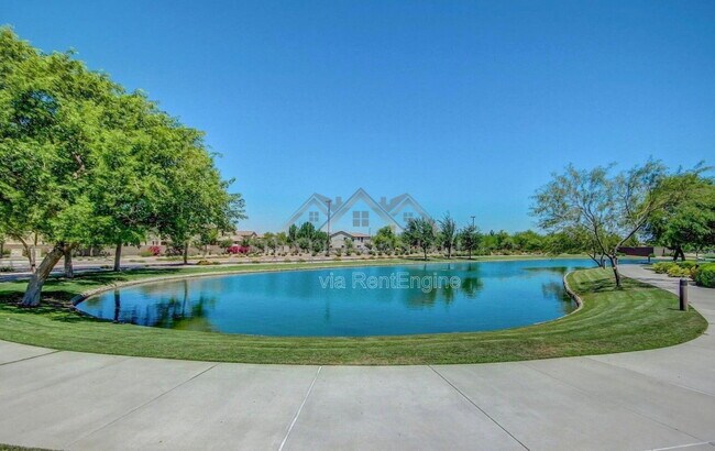 Building Photo - 4467 E Remington Dr