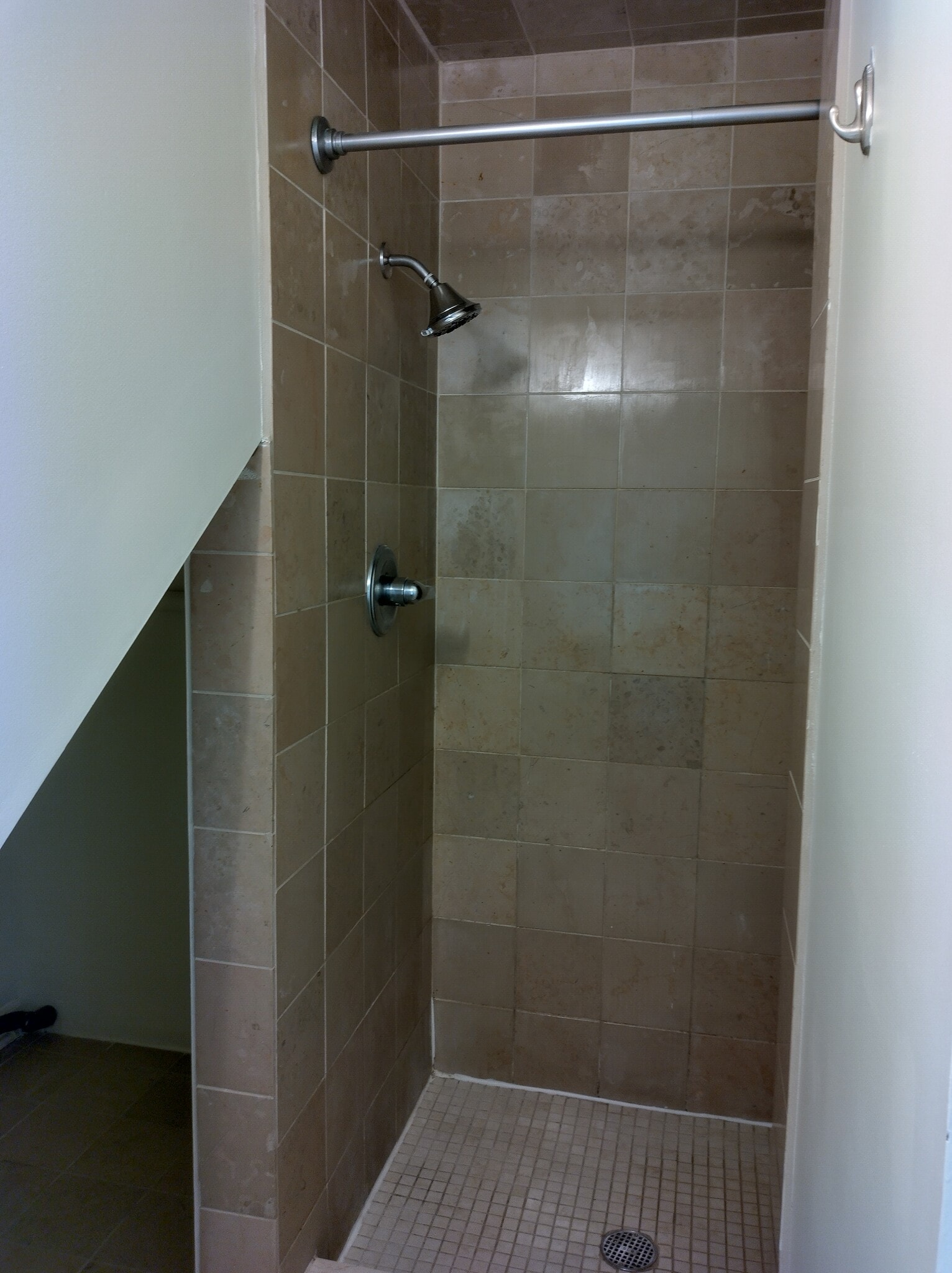 Building Photo - 25 Parkview Ave