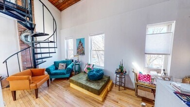 Building Photo - Spacious Bright East Rock 1BR Loft Near SOM