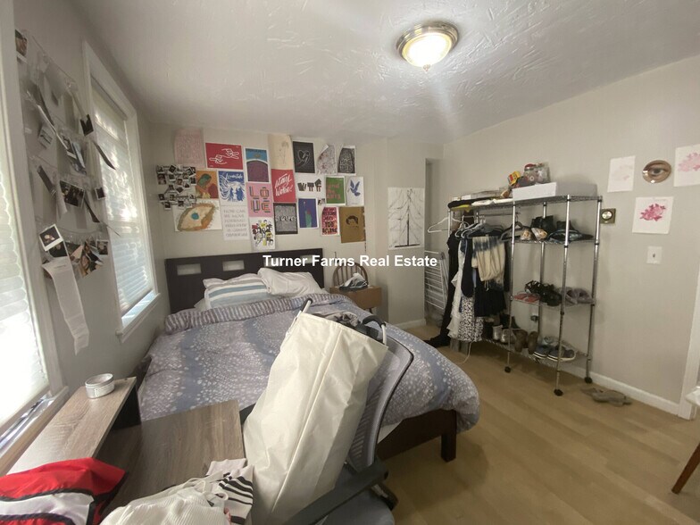 Building Photo - 89A Hudson St