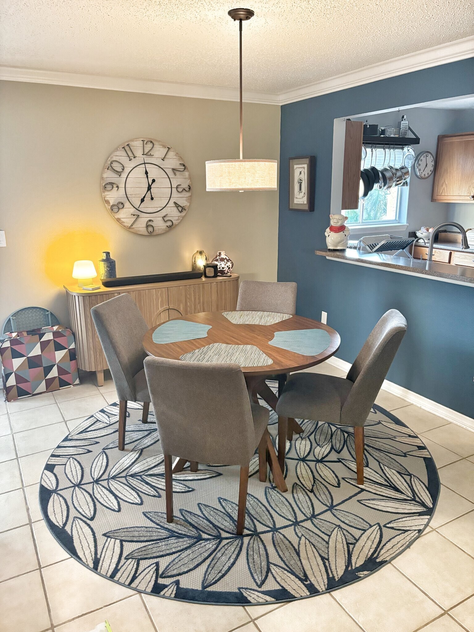 Building Photo - 1850 Toucan Way