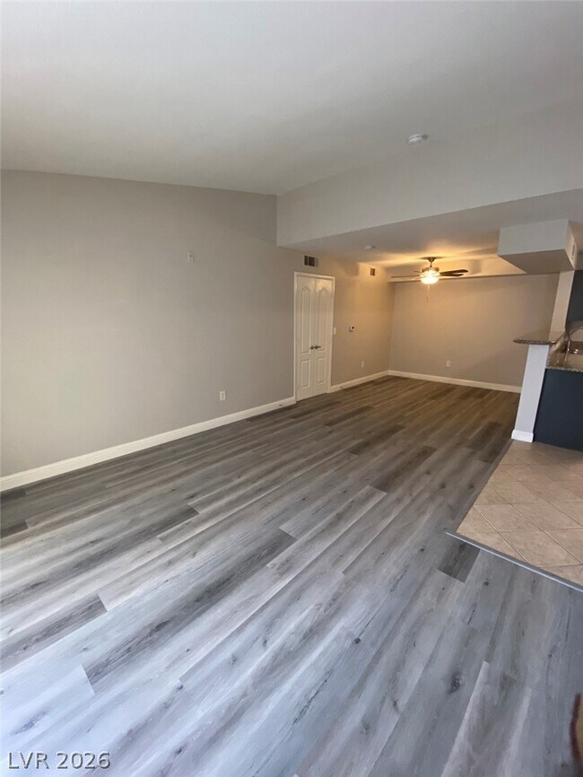 Building Photo - 5055 W Hacienda Ave