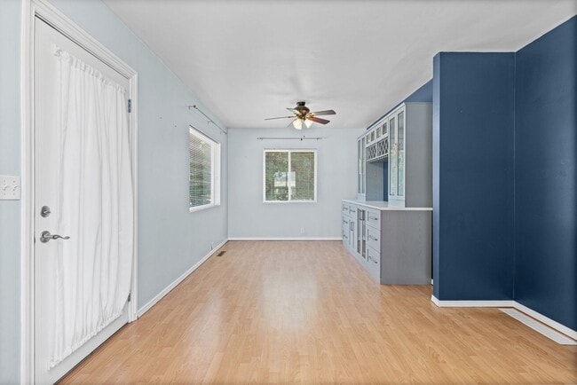 Building Photo - 1421 N 32nd St