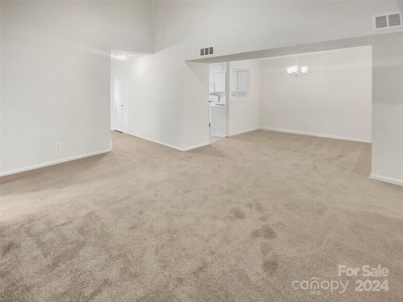 Dining Room - 6003 Treetop Ct
