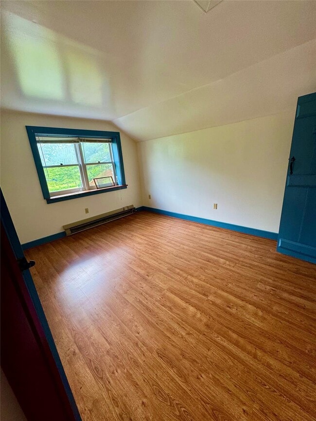 Building Photo - 30 Schoonmaker Ln