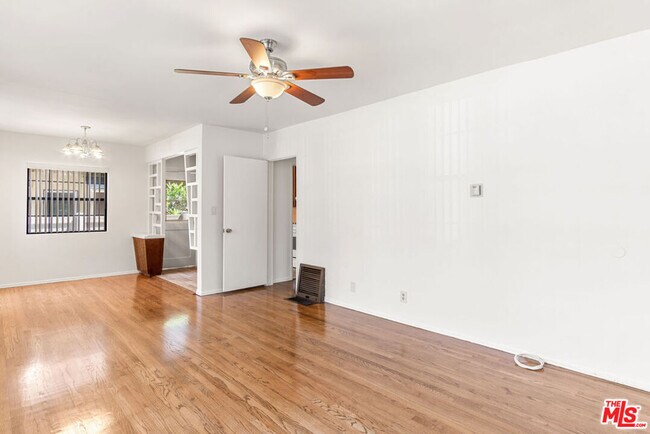 Building Photo - 1124 San Rafael Ave