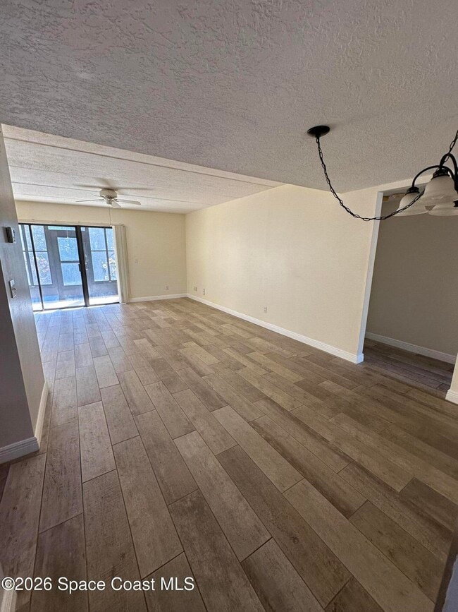 Building Photo - 2709 Golf Lake Cir