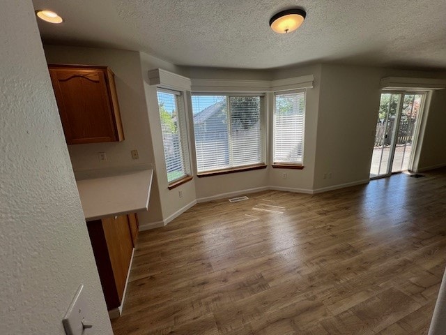 Building Photo - 7403 Shadowwood Ct NE