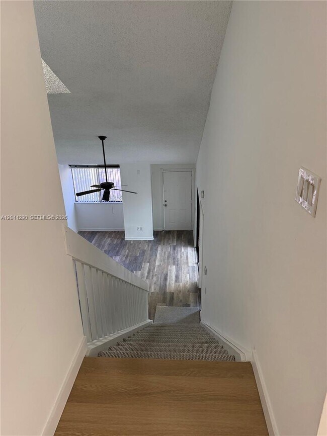 Building Photo - 1808 Runners Way