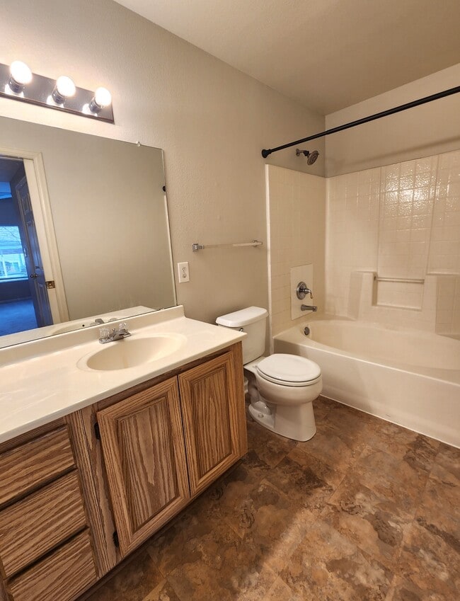 Building Photo - 3846 E Canyon Ranch Rd