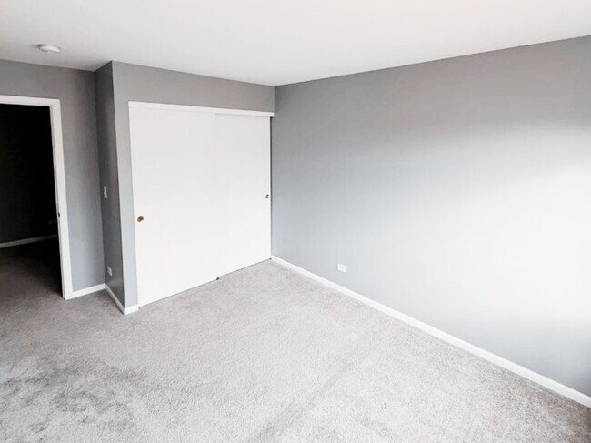 Building Photo - 3736 Munson St