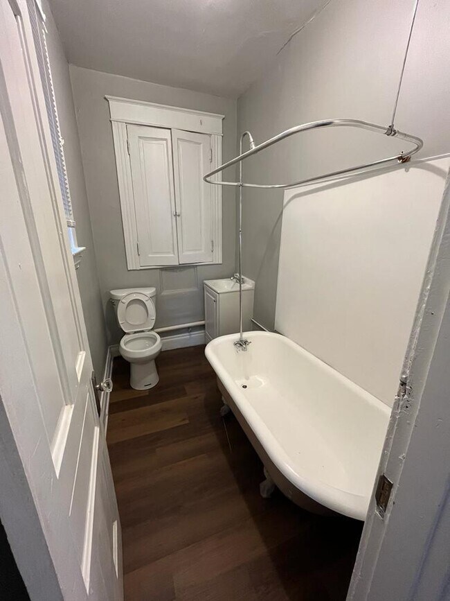 Building Photo - 3612 Dawson Ave