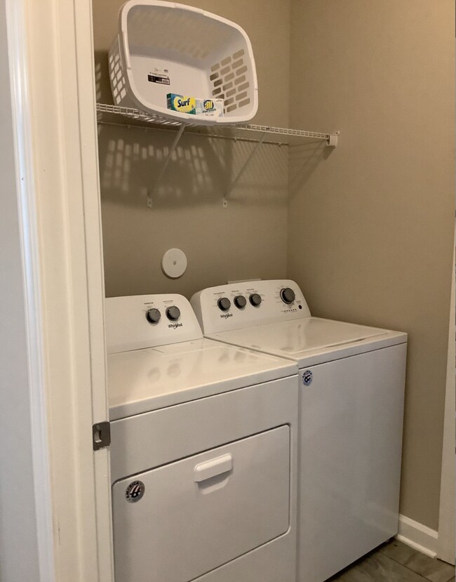 Building Photo - Palisades at Duncan