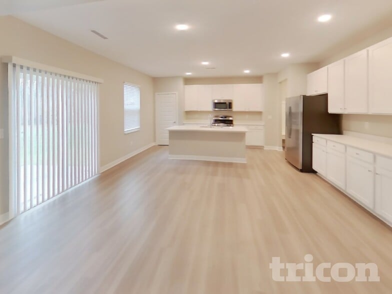 Building Photo - 4628 W Mineral Ln