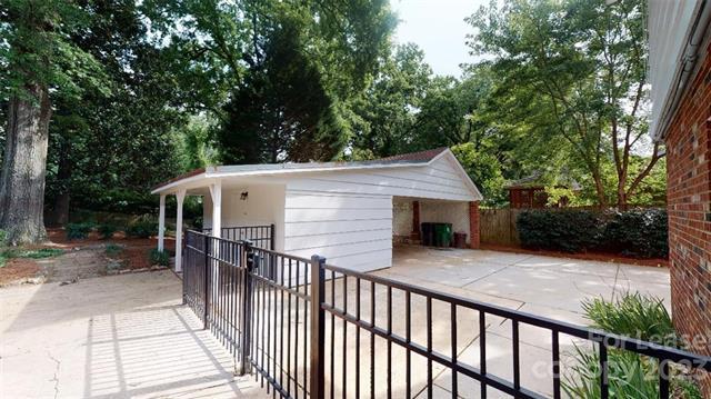 Building Photo - 1337 Cavendish Ct