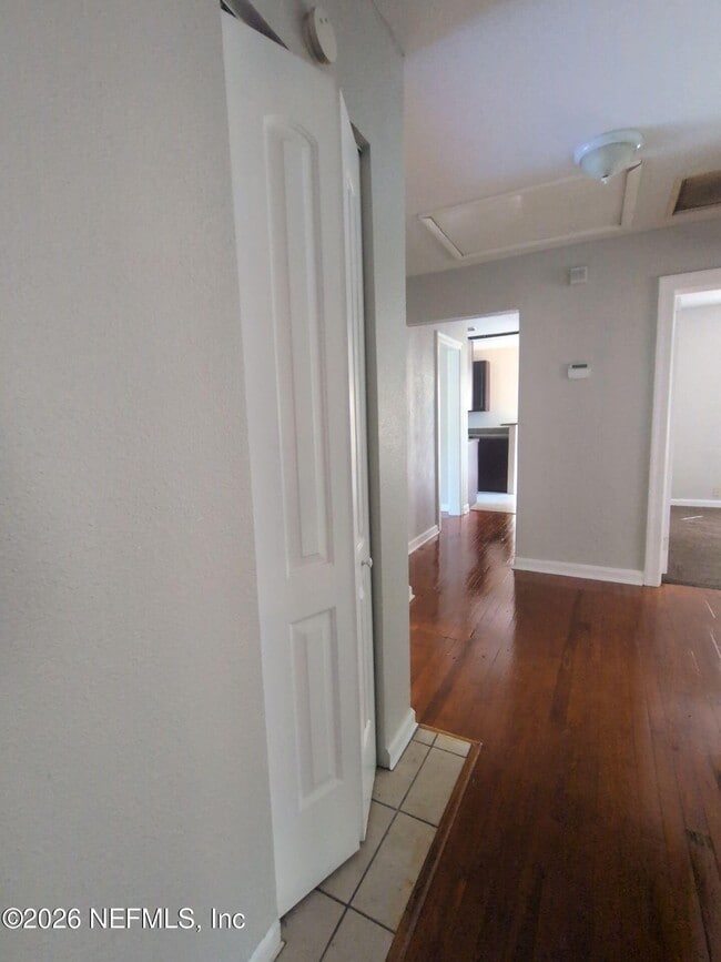 Building Photo - 2414 Prospect St