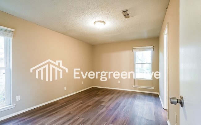 Building Photo - 3216 Capwood Curve