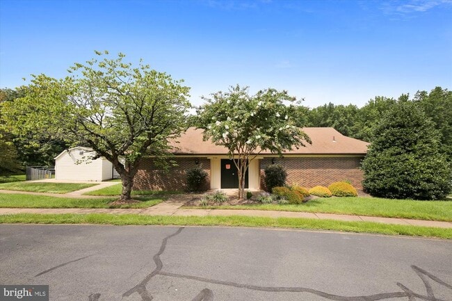 Building Photo - 6084 Netherton St