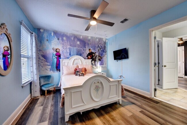 Building Photo - 5254 Wildwood Wy