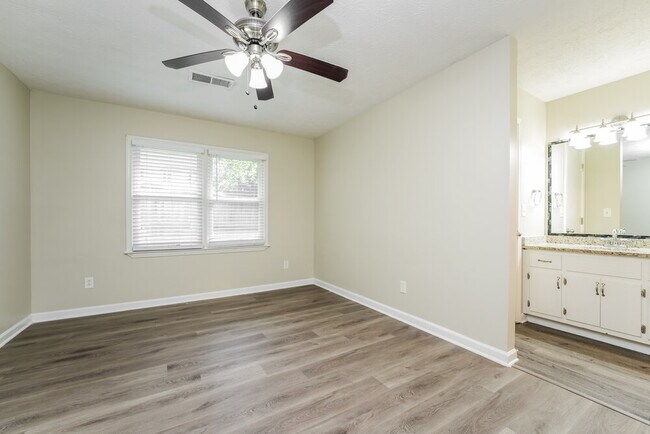 Building Photo - 1477 Cherry Hill Rd SW