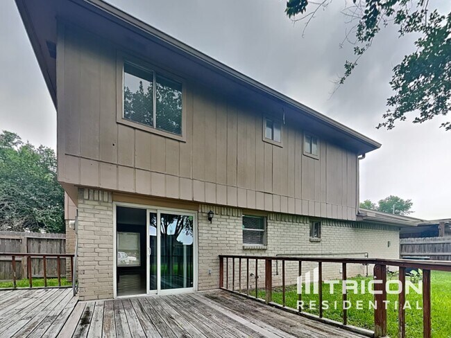 Building Photo - 7519 Lobera Dr