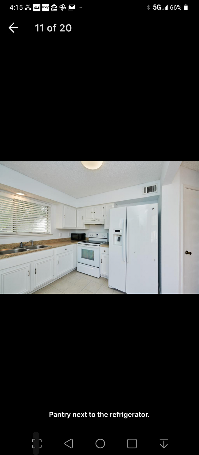 The layout is very efficient in the kitchen. Making it very easy to range family dinners. - 12400 Overbrook Ln