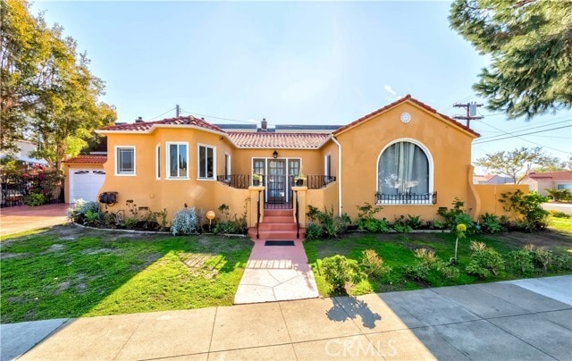 Building Photo - 1001 Monterey Rd