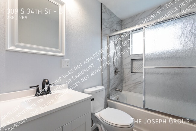 Building Photo - 309 S 34th St