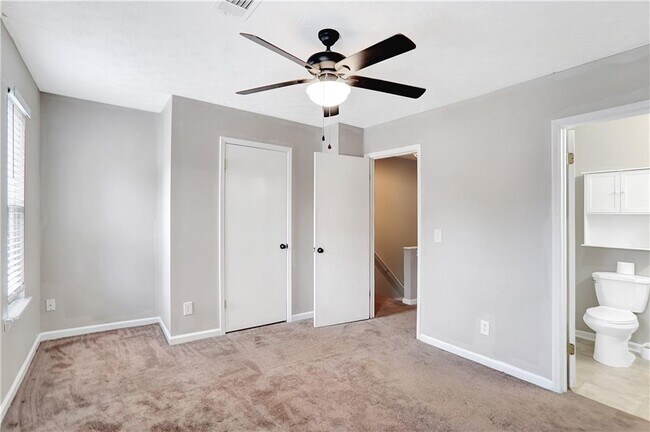 Building Photo - 1579 Springleaf Point SE