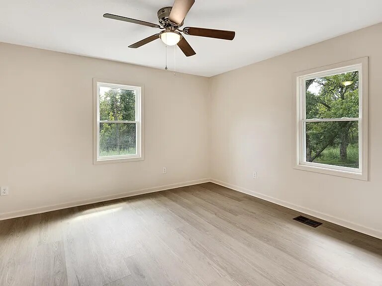 Building Photo - 7441 Walsh Rd