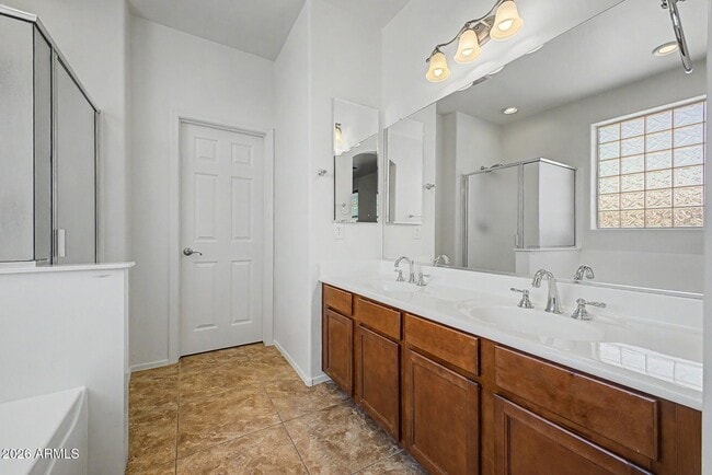 Building Photo - 15102 W Westview Dr