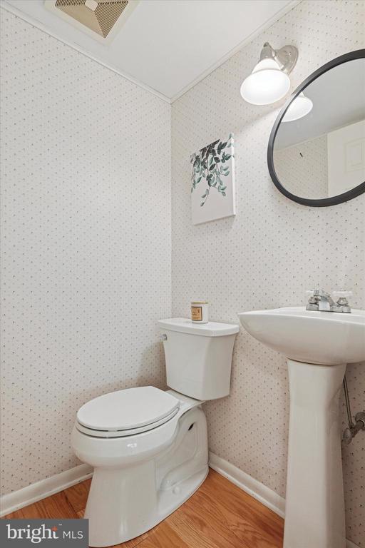 Building Photo - 720 Willow St