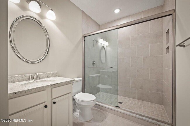 Building Photo - 305 Seahill Dr