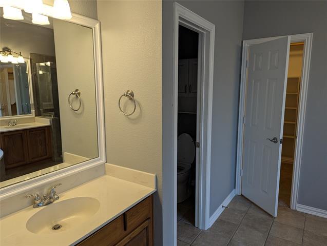 Building Photo - 305 Harvest Bend Dr