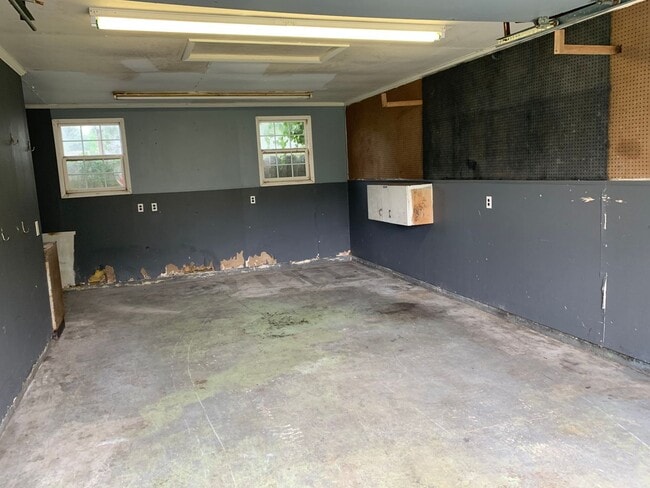 Building Photo - 5801 Craneybrook Ln