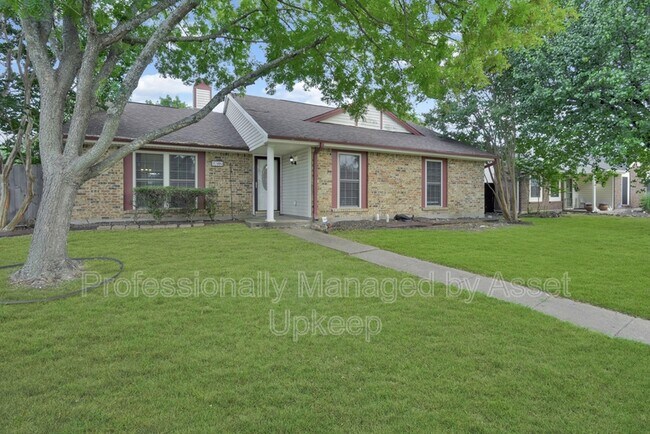 Building Photo - 1306 Clearview Dr