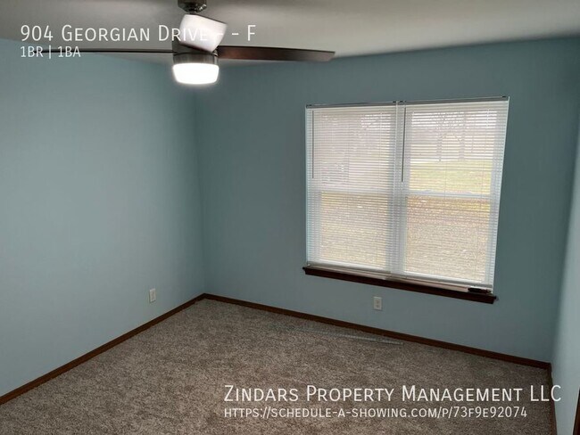 Building Photo - 904 Georgian Dr