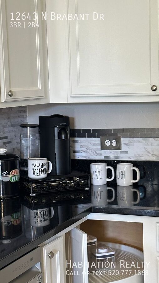 Building Photo - 12643 N Brabant Dr